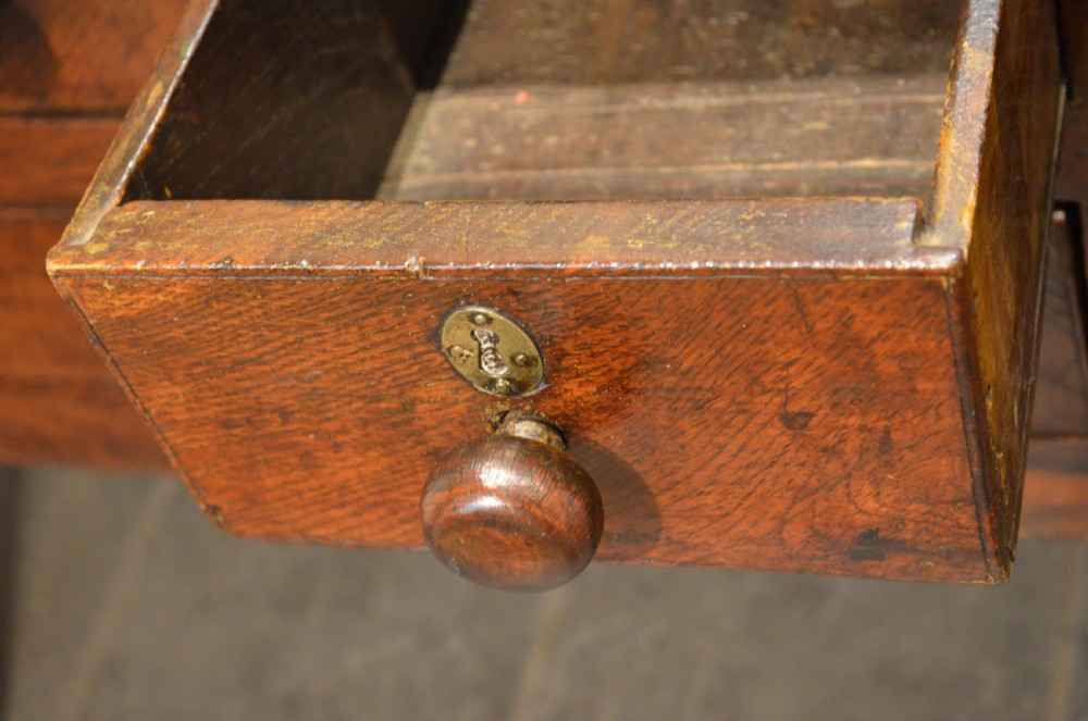 18TH CENTURY 6 DRAWER OAK AND ELM DRESSER BASE. View XV