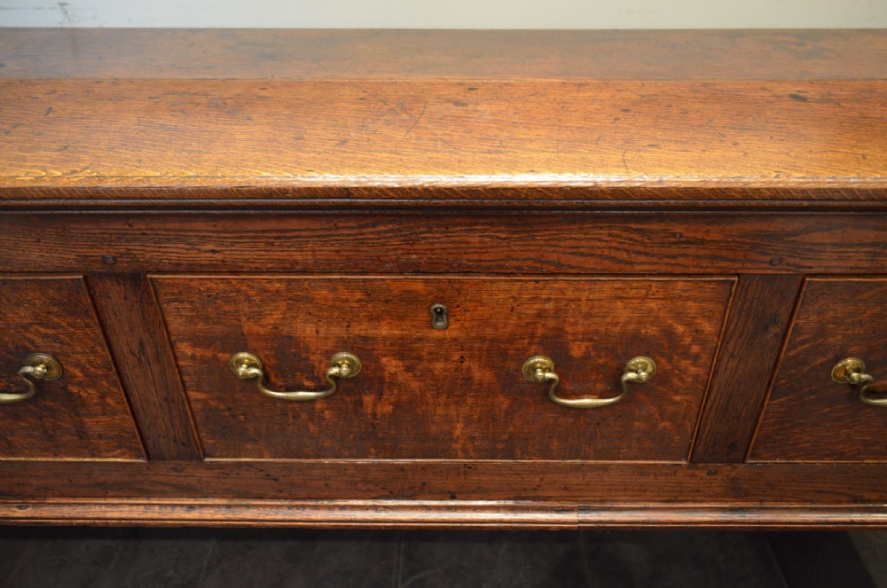 A Beautiful Georgian Oak Dresser Base. View XVI