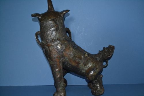 LARGE BURMESE BRONZEMIRRORED TEMPLE LION C 1820 - ADDITIONAL PHOTO 5