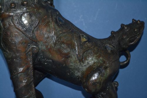 LARGE BURMESE BRONZEMIRRORED TEMPLE LION C 1820 - ADDITIONAL PHOTO 9