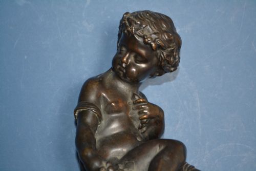 19TH CENTURY BRONZE SEATED PUTTI ON INLAID WOOD BASE C 1870 - ADDITIONAL PHOTO 1