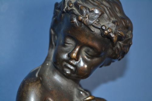 19TH CENTURY BRONZE SEATED PUTTI ON INLAID WOOD BASE C 1870 - ADDITIONAL PHOTO 3