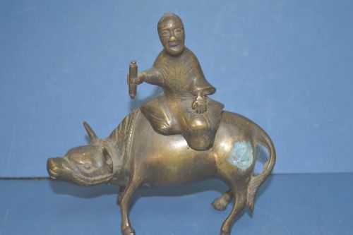 19TH CENTURY CHINESE BRONZE FIGURAL CENSER C1880 MAN ASTRIDE AN OX - ADDITIONAL PHOTO 1
