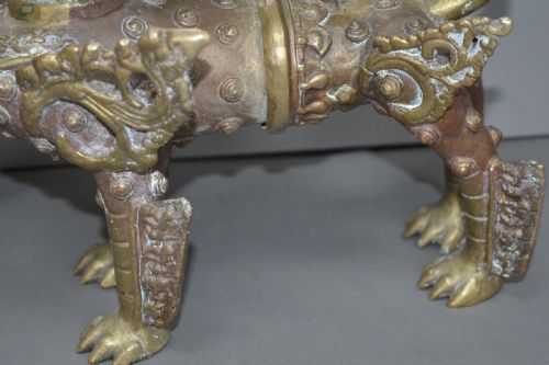 PAIR LARGE TIBETAN TEMPLE LIONS C 1890 - ADDITIONAL PHOTO 5