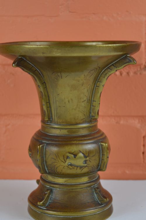 LARGE CHINESE BRONZE GU VASE C1800 - ADDITIONAL PHOTO 3