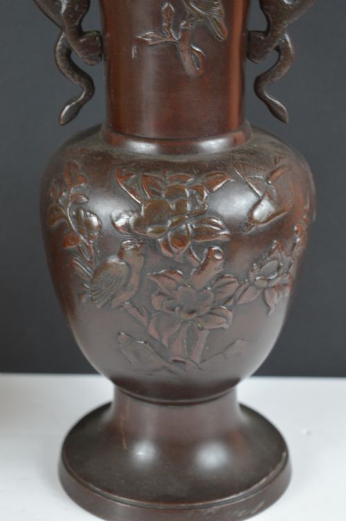LARGE CHINESE BRONZE VASE C1880 - ADDITIONAL PHOTO 2