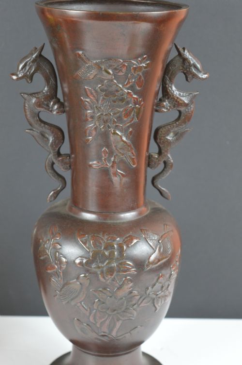 LARGE CHINESE BRONZE VASE C1880 - ADDITIONAL PHOTO 4