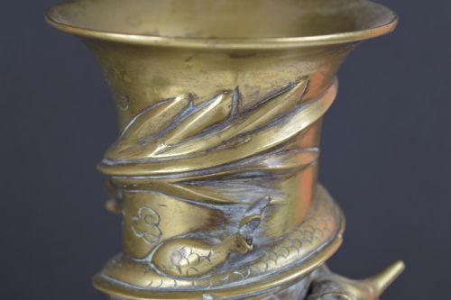 LARGE CHINESE BRONZE DRAGON VASE C1890 - ADDITIONAL PHOTO 9