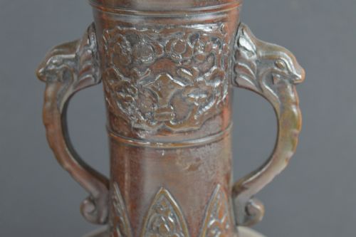 LARGE CHINESE BRONZE VASE C1890 - ADDITIONAL PHOTO 3