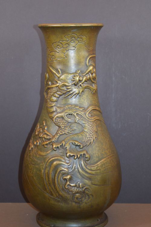 LARGE 41CM CHINESE BRONZE DRAGON VASE C1880