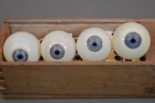 4 Full Round Glass Eyes,c1890