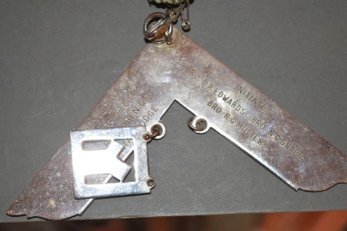 COLLECTION MASONIC REGALIA INCLUDING MEDALSC1890 - ADDITIONAL PHOTO 3