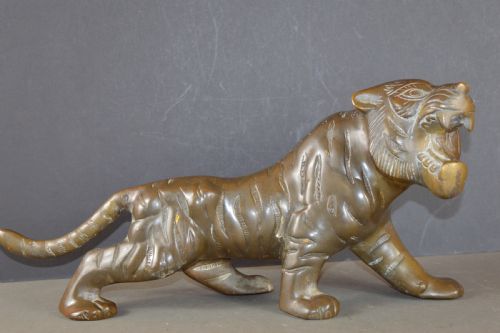 large 24kg japanese bronze tigerc1890 - CATEGORY: ANTIQUE METAL - DATED 19TH CENTURY