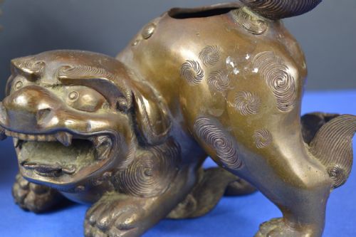 2 CHINESE BRONZE FOO DOG INCENSE BURNERS C 1820 - ADDITIONAL PHOTO 5