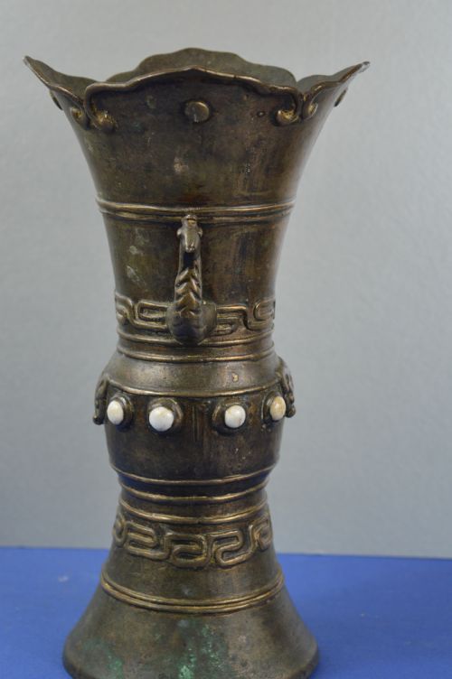 LARGE TIBETANNEPALESE BRONZE VASE C1880 - ADDITIONAL PHOTO 4