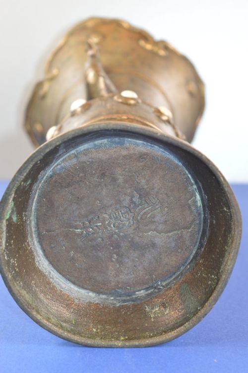 LARGE TIBETANNEPALESE BRONZE VASE C1880 - ADDITIONAL PHOTO 5
