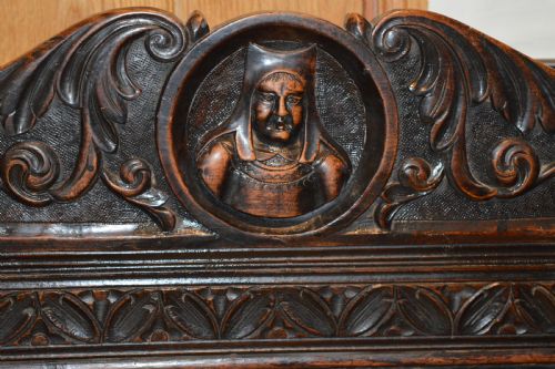 FINE 18TH CENTURY FLEMISH CARVED OAK SETTLE C1720 - ADDITIONAL PHOTO 3