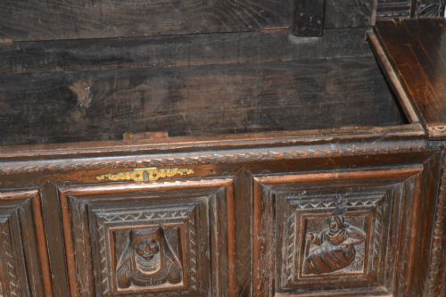 FINE 18TH CENTURY FLEMISH CARVED OAK SETTLE C1720 - ADDITIONAL PHOTO 16