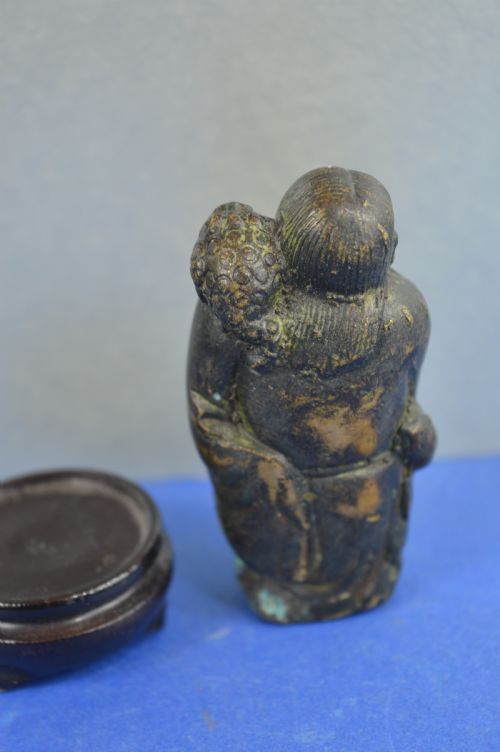 CHINESE BRONZE STATUE OF IMMORTAL LIU HAICHAN C1700 - ADDITIONAL PHOTO 5
