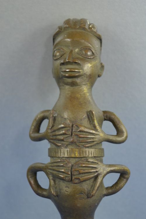 AFRICAN BENIN DOUBLE ENDED JANUS FORM BRONZE STATUE C1920 - ADDITIONAL PHOTO 1