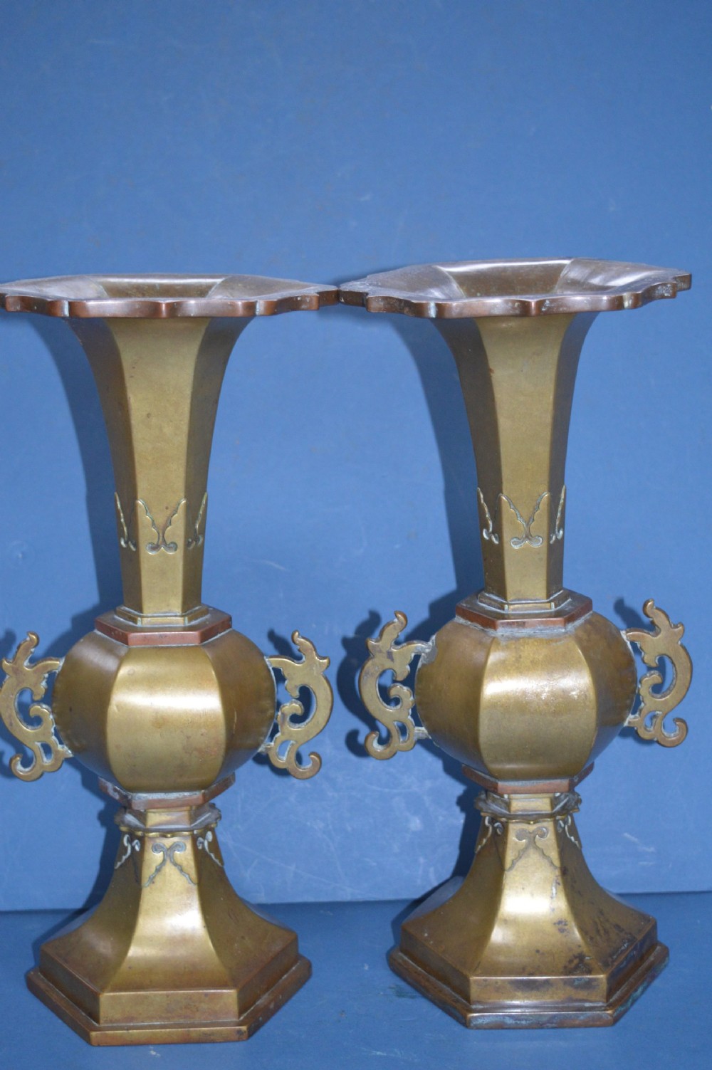 Pair Large (2.7 kg) 19th Century Chinese Bronze Vases,c1880