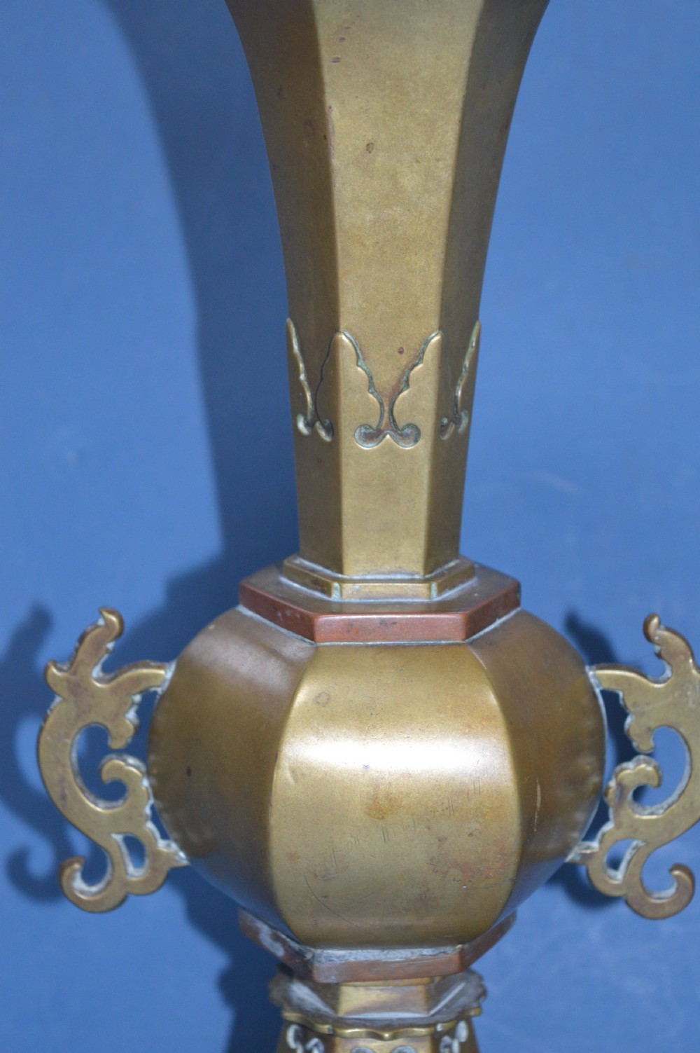 Pair Large (2.7 kg) 19th Century Chinese Bronze Vases,c1880 View IV