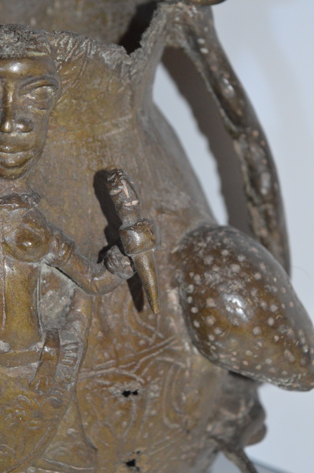 Large African Tribal Bronze Ceremonial Pot, c 1890 View IV