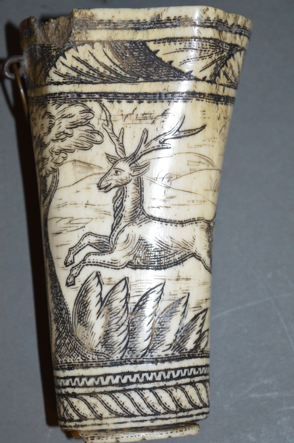 18th Century Bone Hunting Powder Flask , c 1780. Scrimshaw Decoration. View VIII
