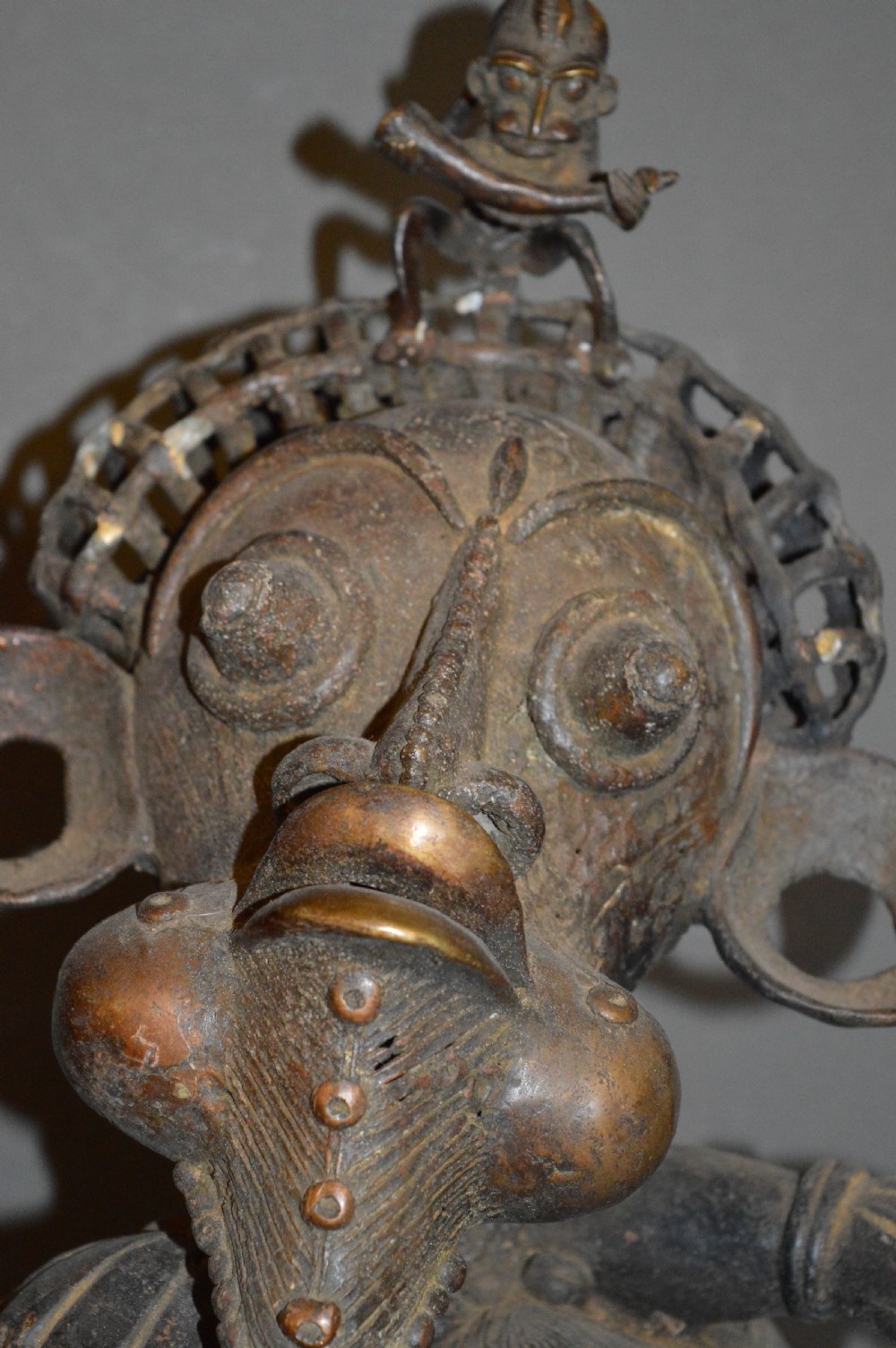 Large (6kg) African Bronze Maternity Statue, c1920 View II