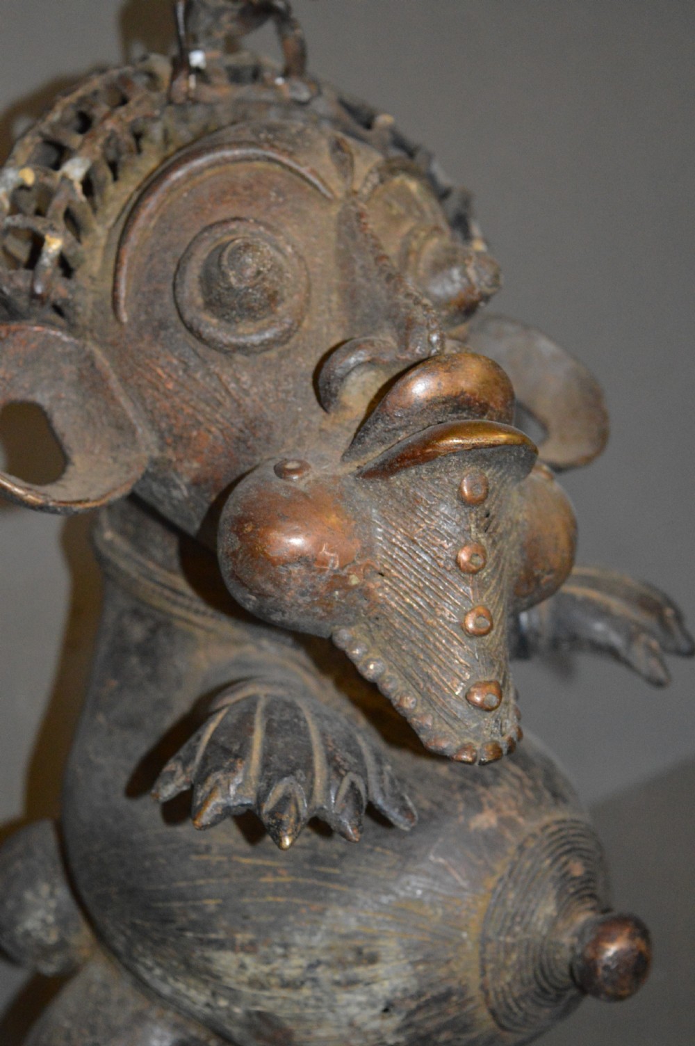Large (6kg) African Bronze Maternity Statue, c1920 View III