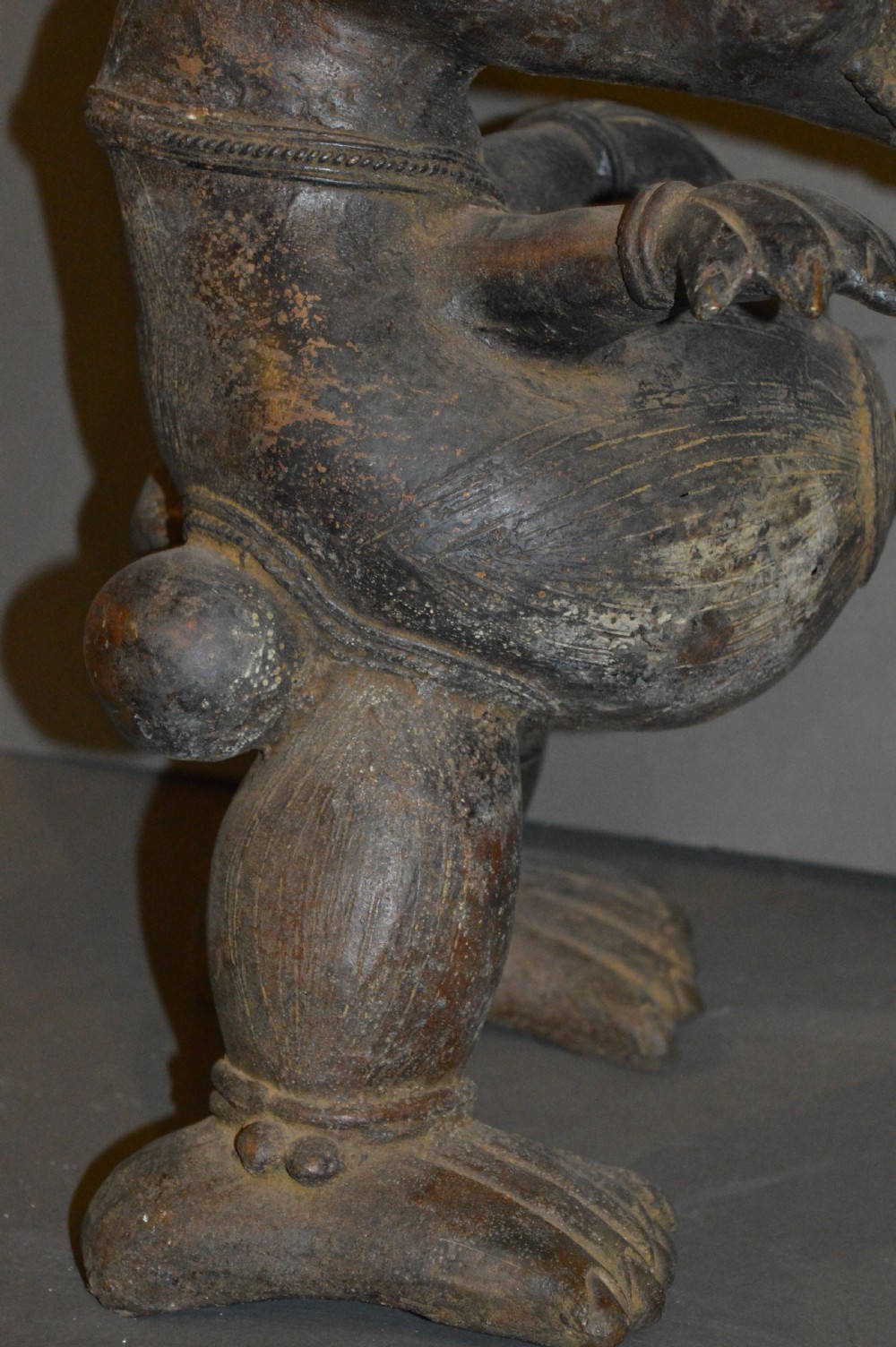 Large (6kg) African Bronze Maternity Statue, c1920 View VII