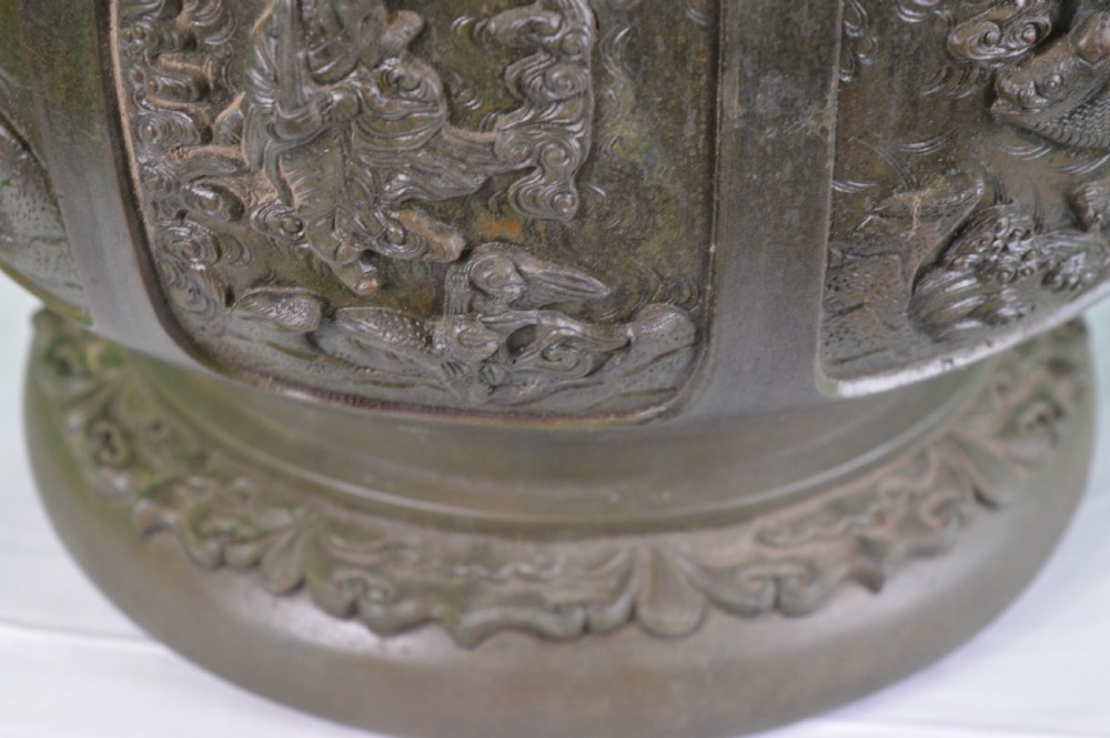 Huge (11kg) Chinese Bronze Bowl, c1790 View VI