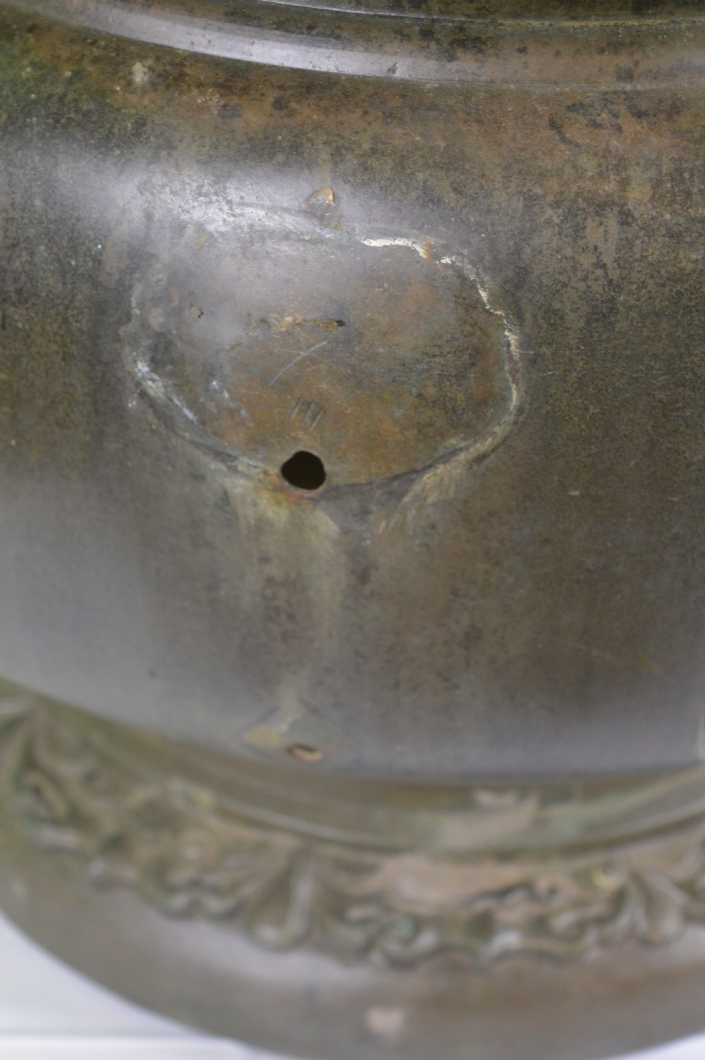 Huge (11kg) Chinese Bronze Bowl, c1790 View X