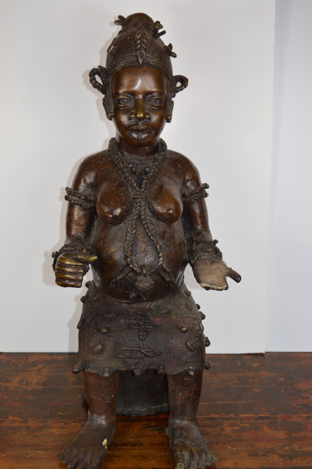 Large (25kg) African Bronze Maternity Statue, c1920