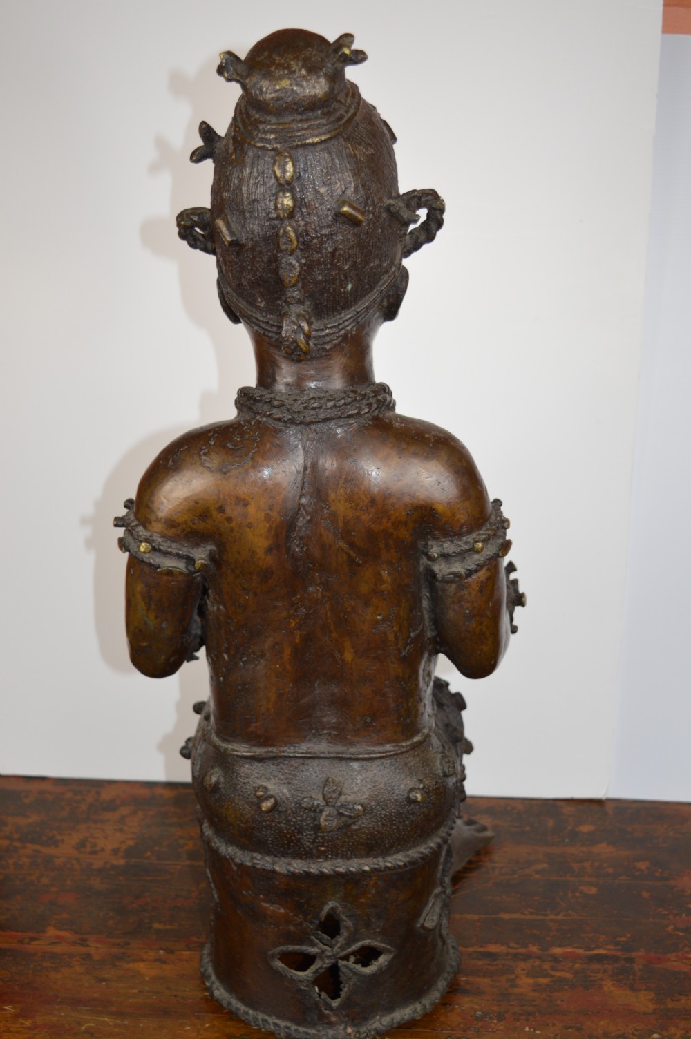 Large (25kg) African Bronze Maternity Statue, c1920 View XI