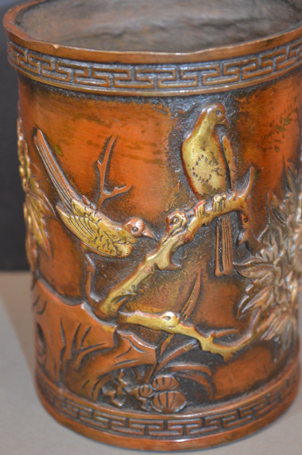 Large (1kg) Chinese Bronze Brush Pot, c1870 View IV