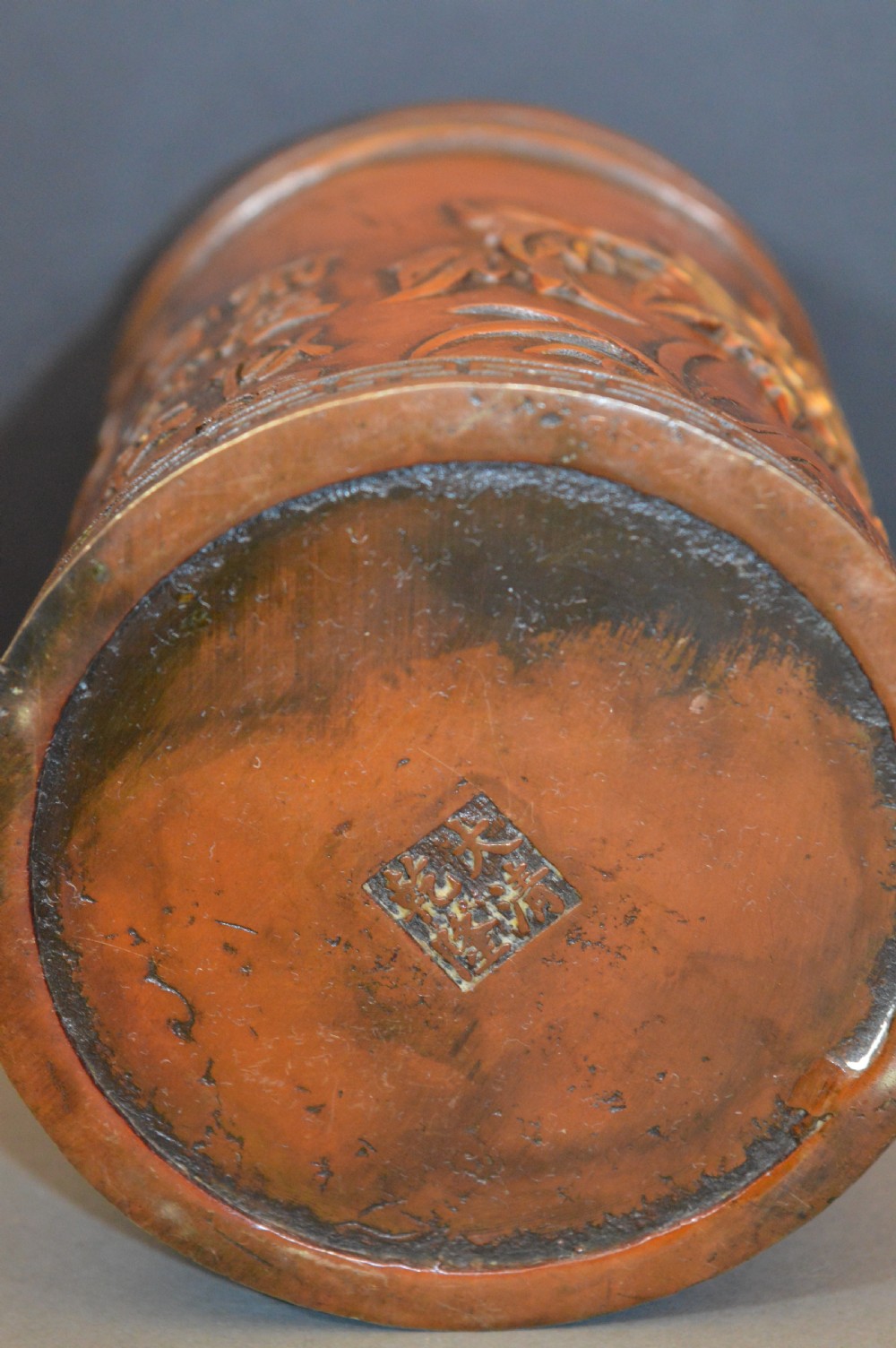 Large (1kg) Chinese Bronze Brush Pot, c1870 View VIII
