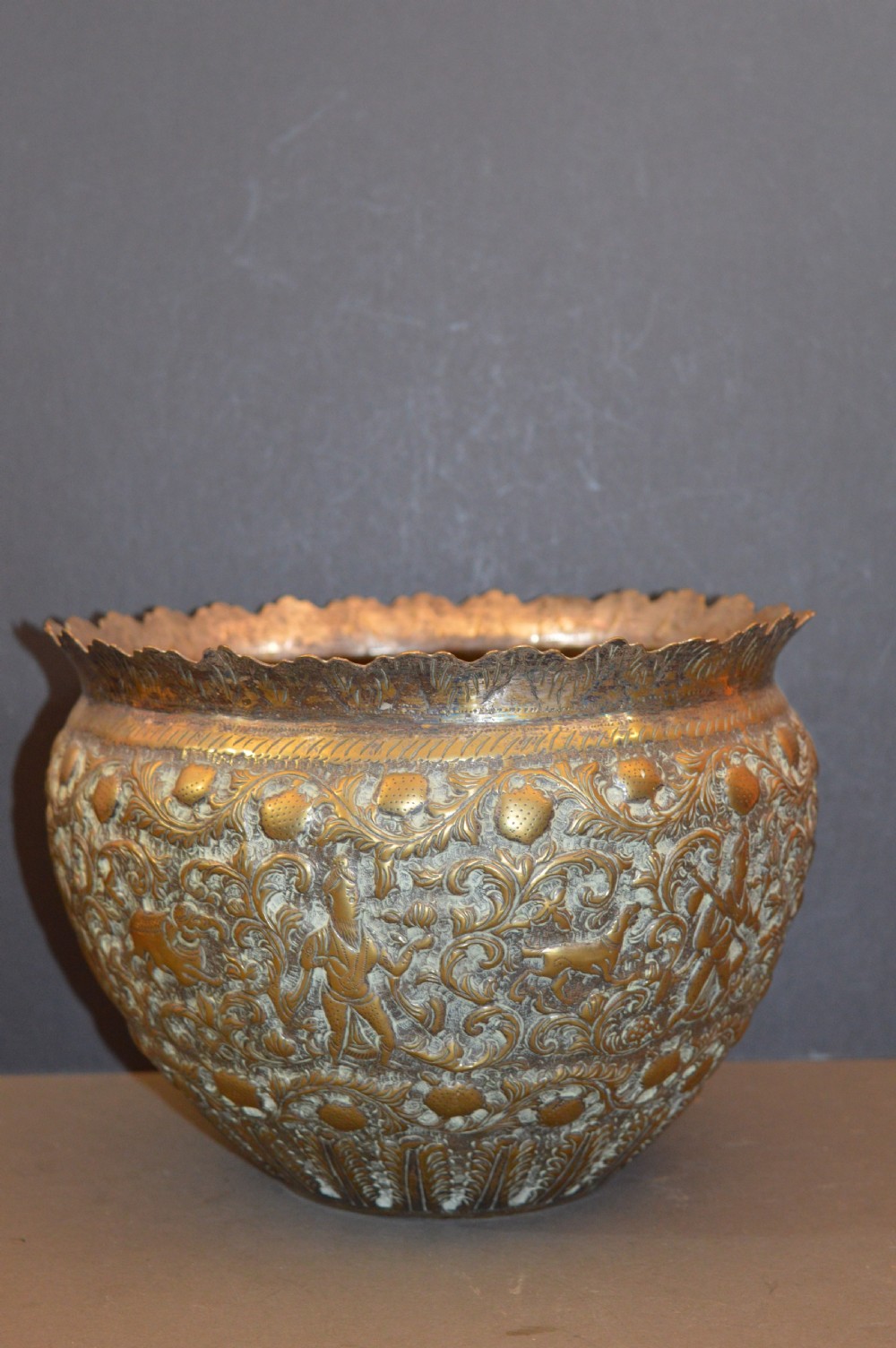 Large (1kg) Indian Brass Bowl / Jardinière, c1890