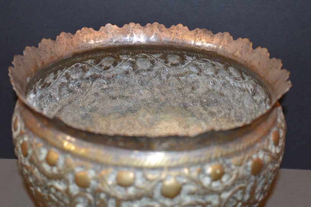 Large (1kg) Indian Brass Bowl / Jardinière, c1890 View III
