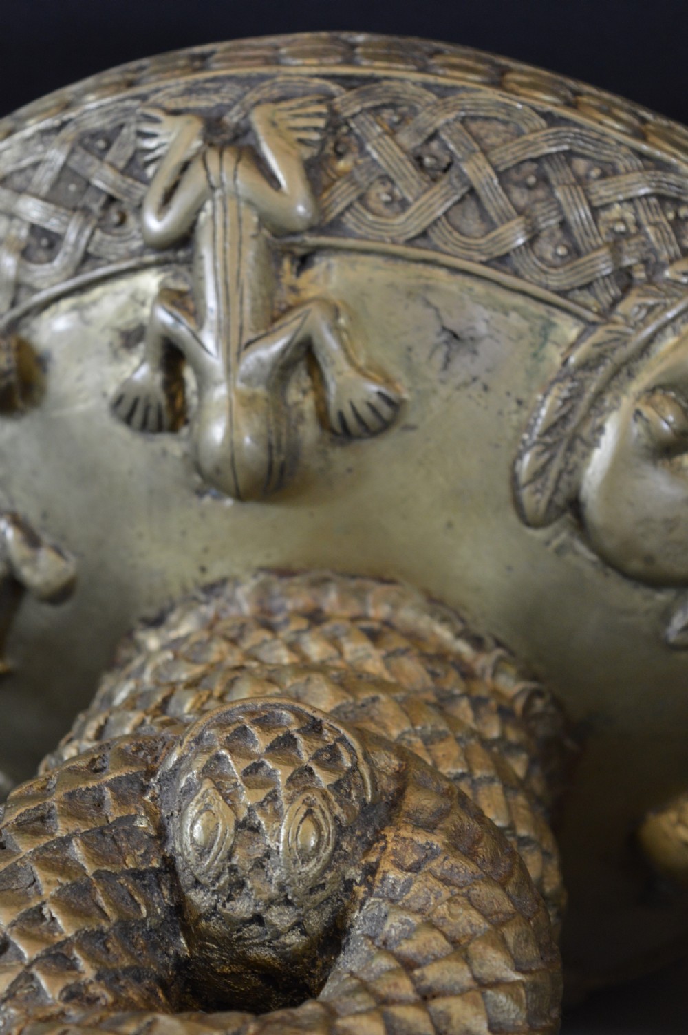 African Benin Bronze Ceremonial Stool/Pedestal, c1920 View IX