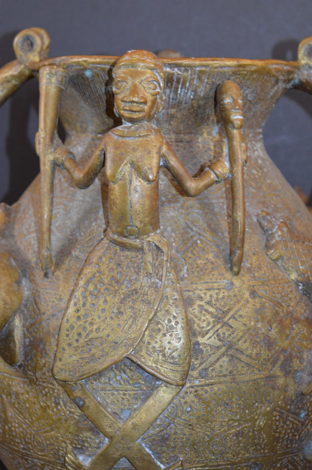 Large (14kg) Benin Bronze Ceremonial Pot, c1900 View II