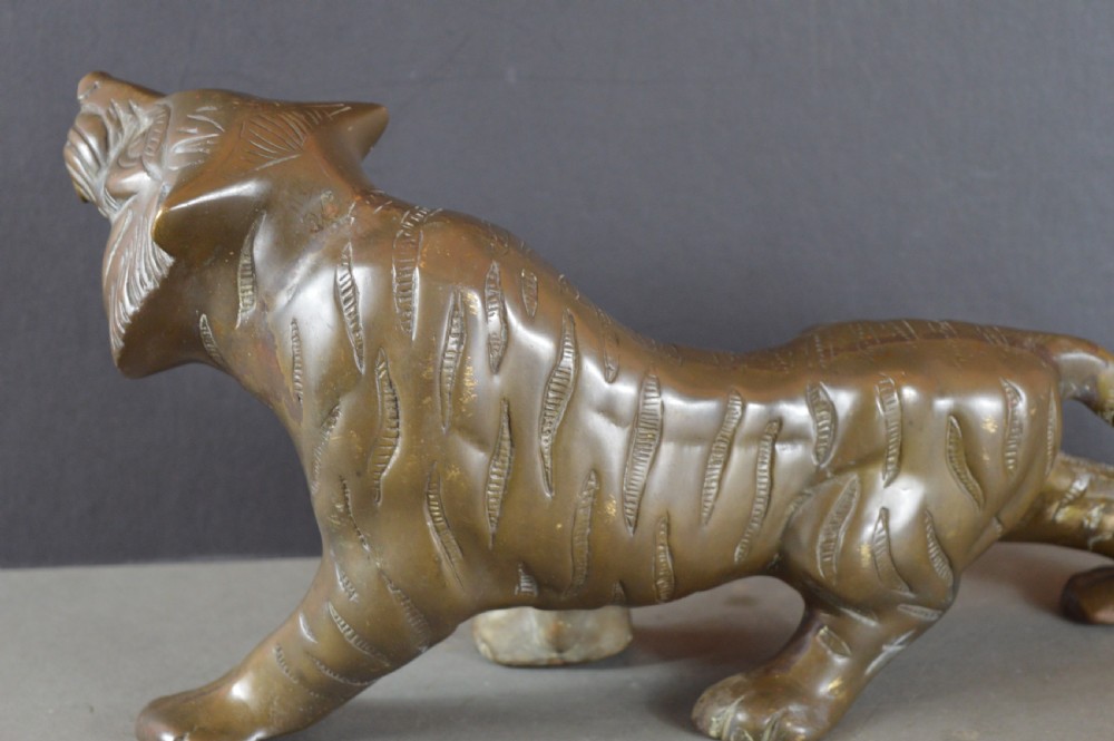 Large (2.4kg) Japanese Bronze Tiger,c1890 View VI