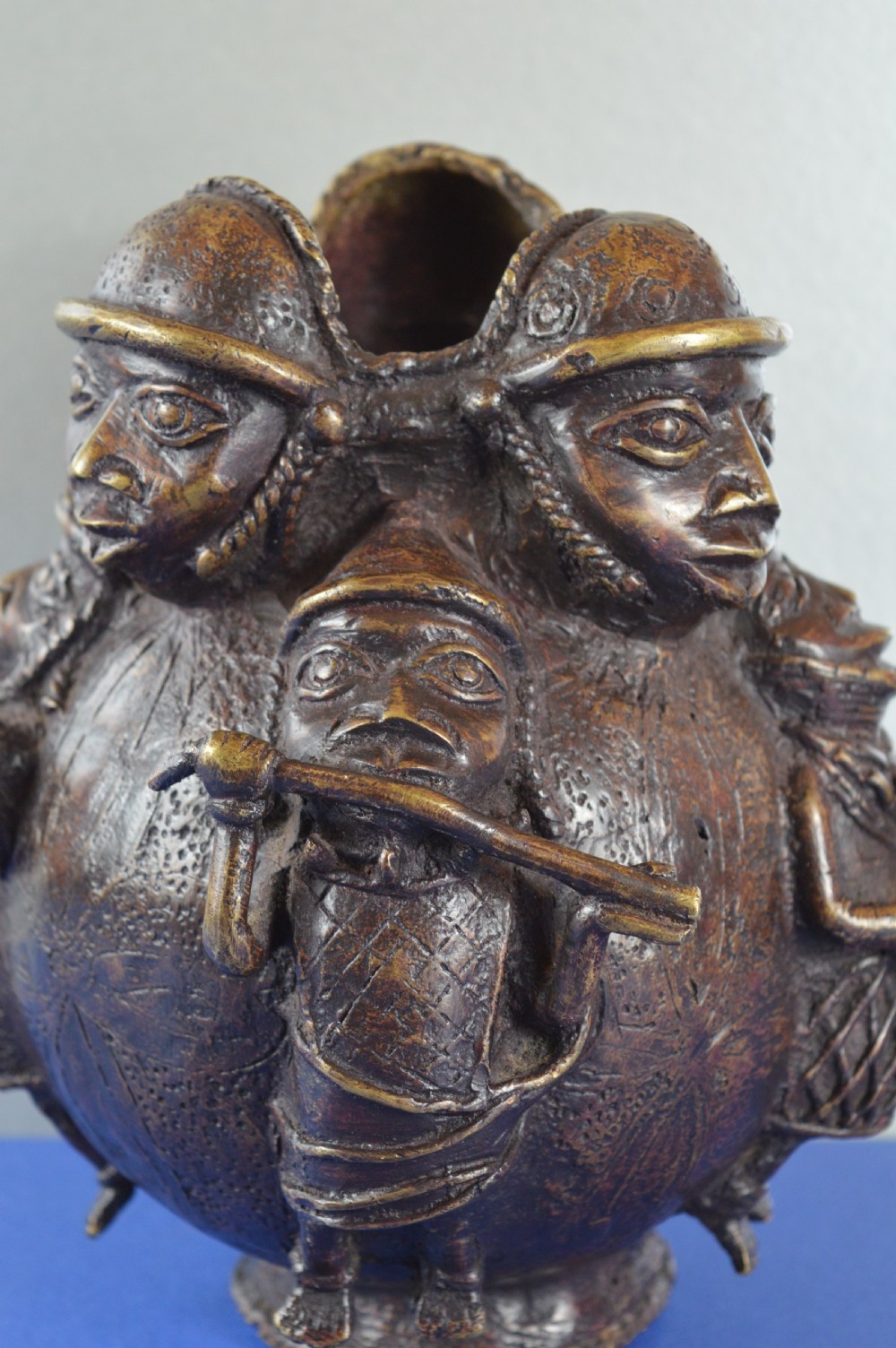 Large (2.5kg) African Benin Bronze Ceremonial Pot,c1920 View IV