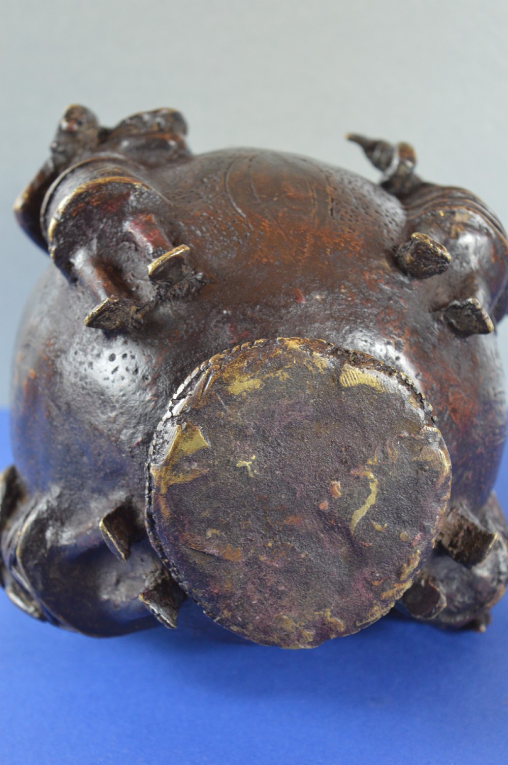 Large (2.5kg) African Benin Bronze Ceremonial Pot,c1920 View VIII