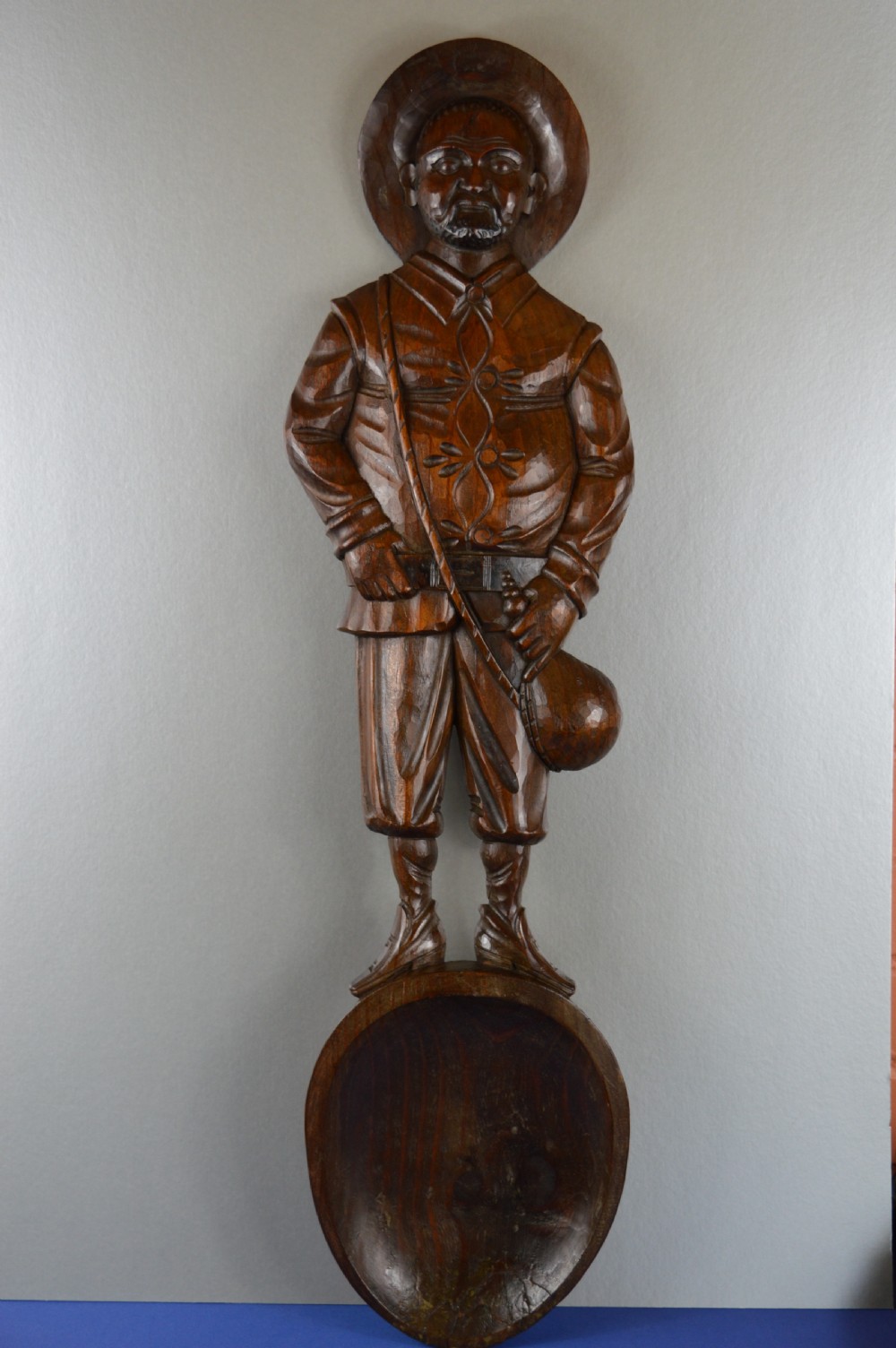 Large (80cm) Black Forest Carved Wall hangiong,c1890