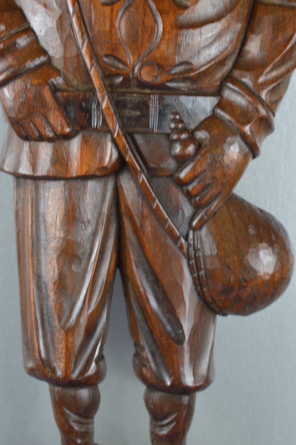 Large (80cm) Black Forest Carved Wall hangiong,c1890 View V