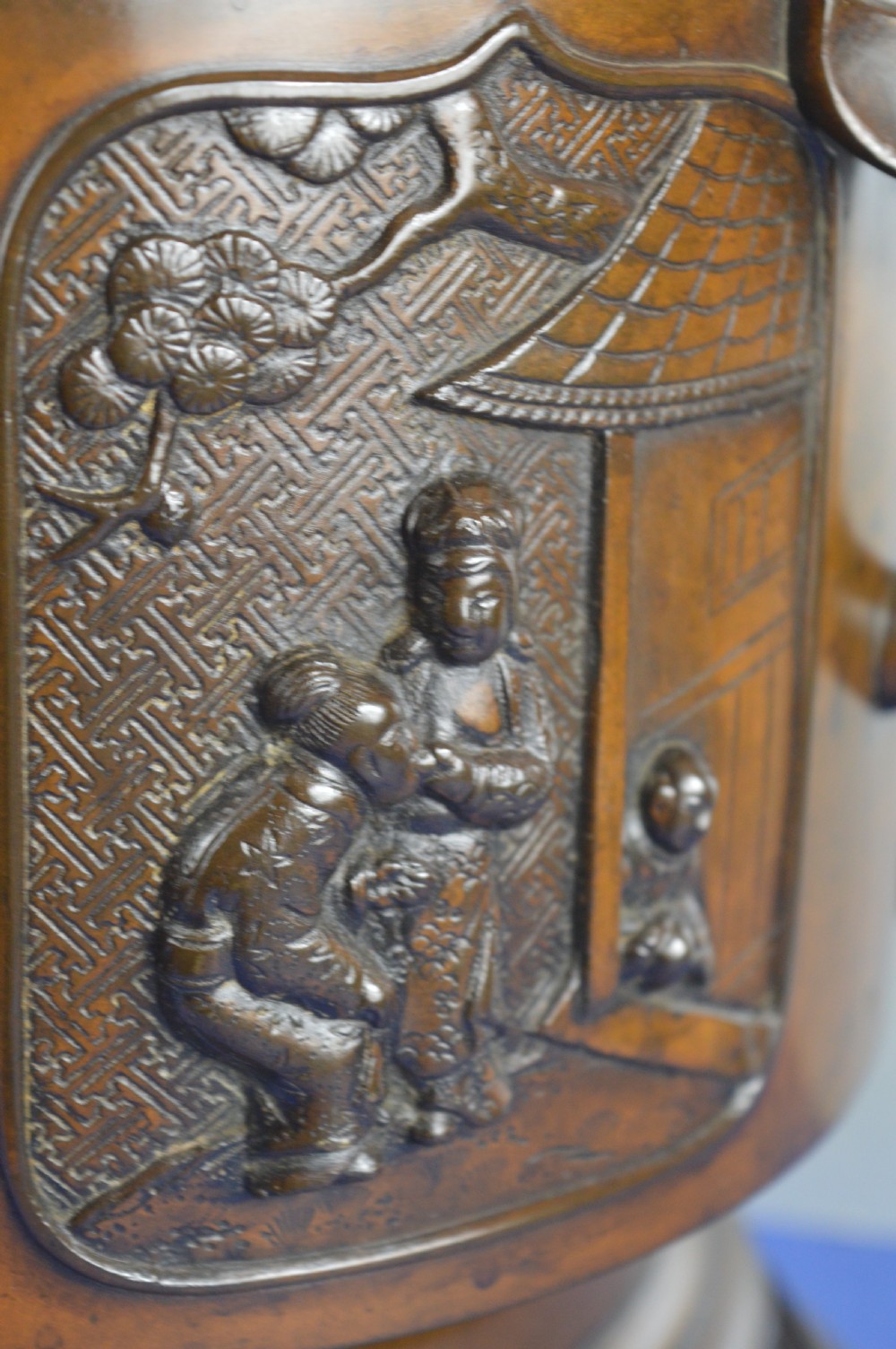 Large (7kg) Japanese Bronze Bowl/Censer, c1870 View XIII