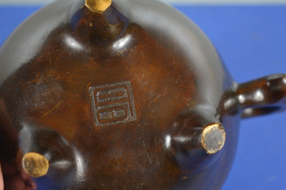 Large (2.4kg) Chinese Bronze Censer,c1850 View III