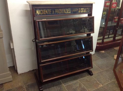 Mackkenzie Biscuit Shop Display