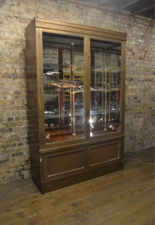Bronze Shop Display Cabinet